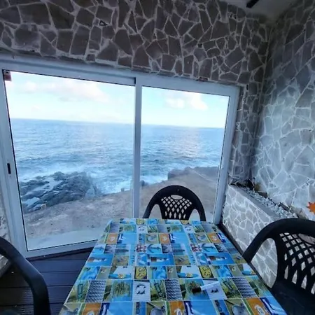 Vakantiehuis Casa Encima Del Mar, Parquing, 4 Patios, Idilico